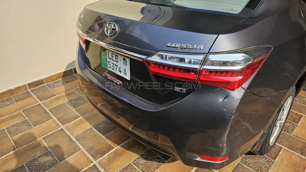Toyota Corolla 2018 for Sale in Lahore Image-1