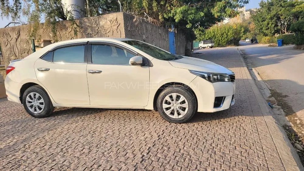 Toyota Corolla 2015 for Sale in Rawalpindi Image-1