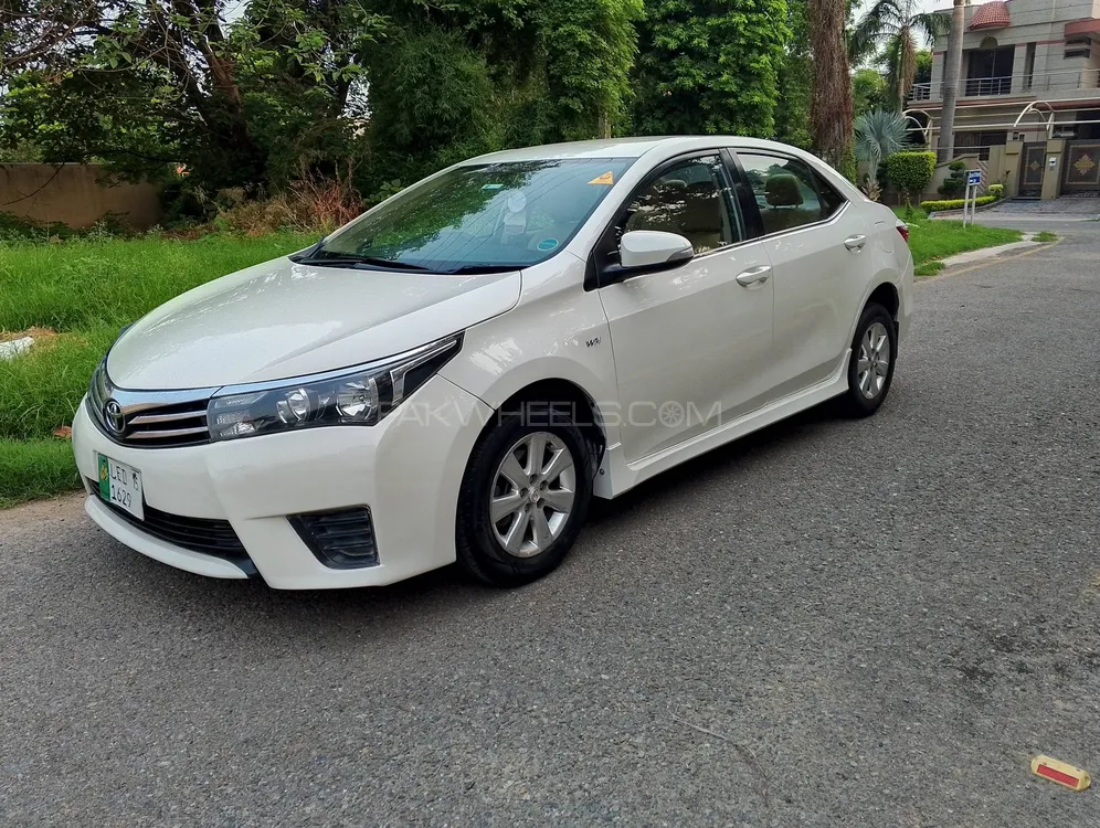 Toyota Corolla 2015 for Sale in Jhelum Image-1