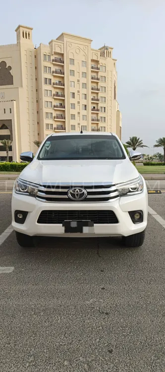 Toyota Hilux 2020 for Sale in Karachi Image-1