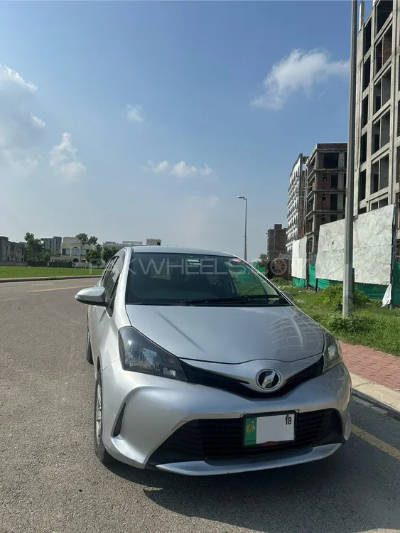 Toyota Vitz 2014 for Sale in Lahore Image-1