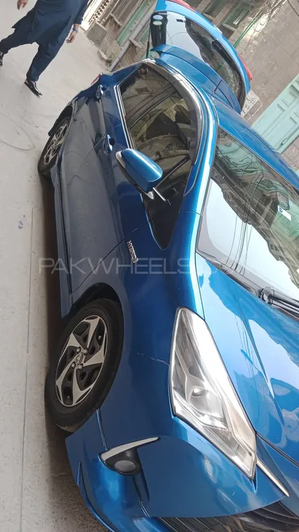 Toyota Vitz 2017 for Sale in Lahore Image-1