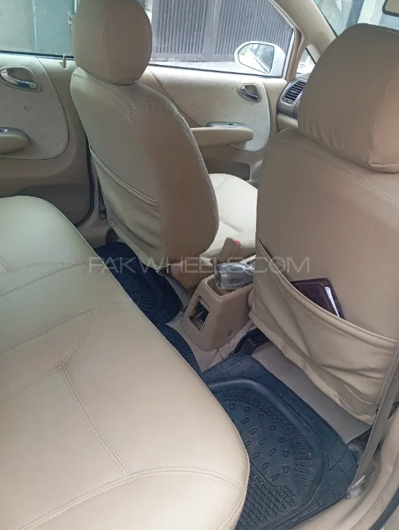 Honda City 2004 for Sale in Lahore Image-1