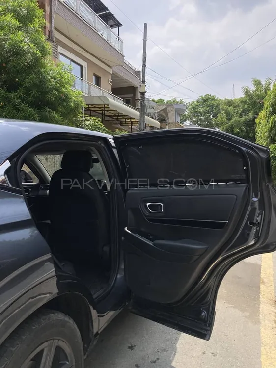 Honda HR-V 2024 for Sale in Lahore Image-1