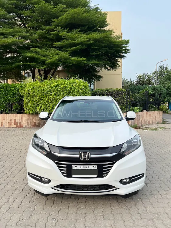 Honda Vezel 2015 for Sale in Lahore Image-1