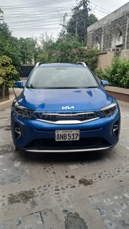KIA Stonic 2023 for Sale in Sialkot Image-1