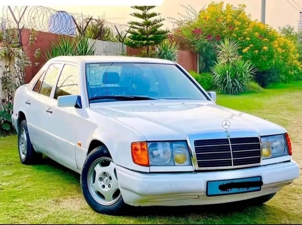 Mercedes Benz E Class 1992 for Sale in Kot addu Image-1