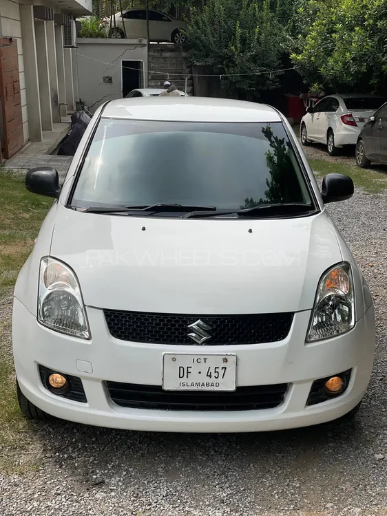 Suzuki Swift 2015 for Sale in Islamabad Image-1