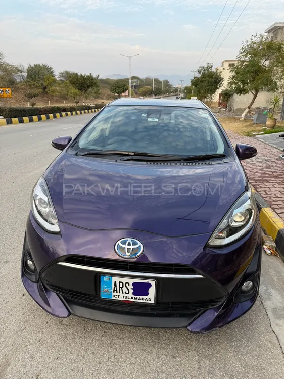 Toyota Aqua 2017 for Sale in Islamabad Image-1