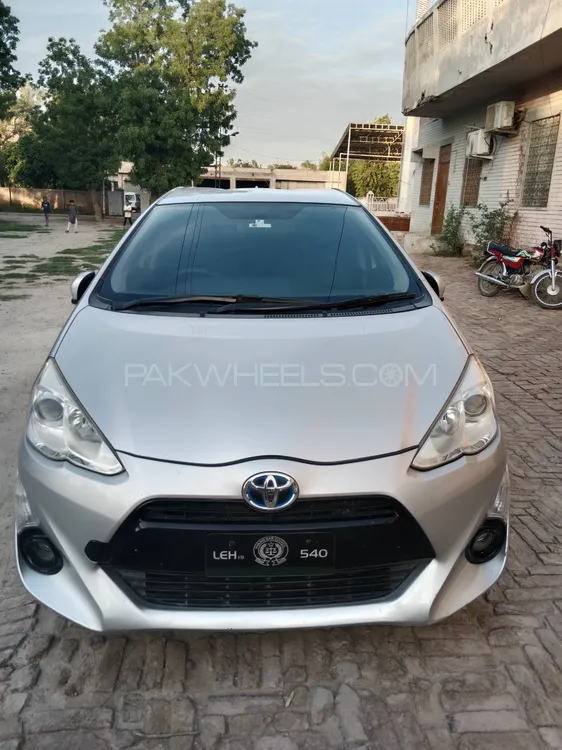 Toyota Aqua 2015 for Sale in Vehari Image-1