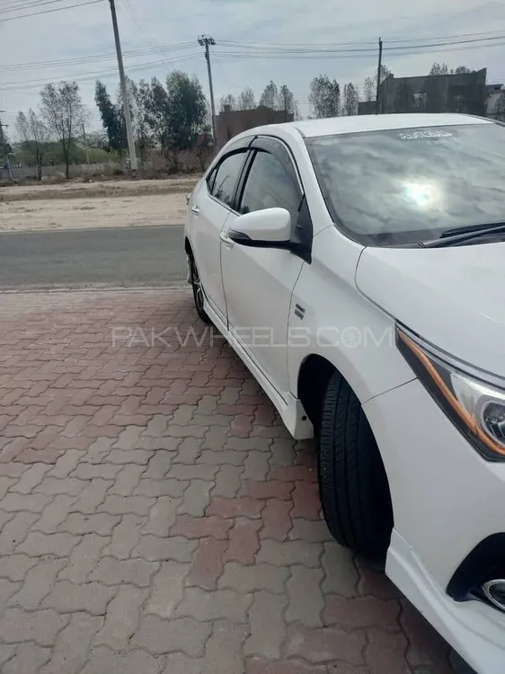 Toyota Corolla 2018 for Sale in Faisalabad Image-1