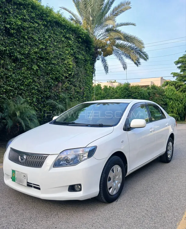 Toyota Corolla Axio 2008 for Sale in Lahore Image-1