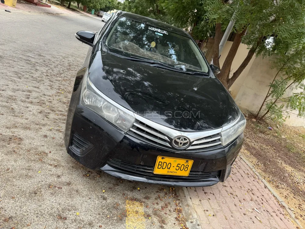 Toyota Corolla 2015 for Sale in Karachi Image-1