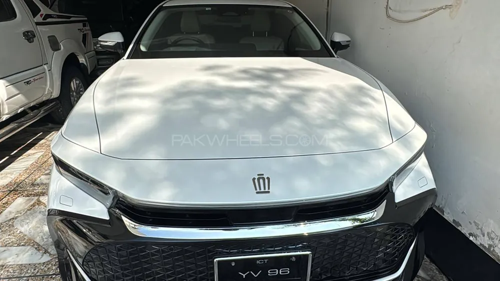 Toyota Crown 2022 for Sale in Islamabad Image-1