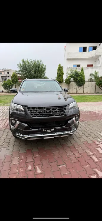 Toyota Fortuner 2018 for Sale in Gujrat Image-1