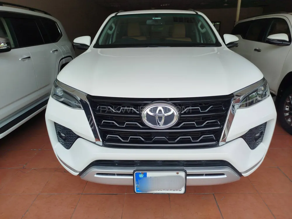 Toyota Fortuner 2021 for Sale in Multan Image-1