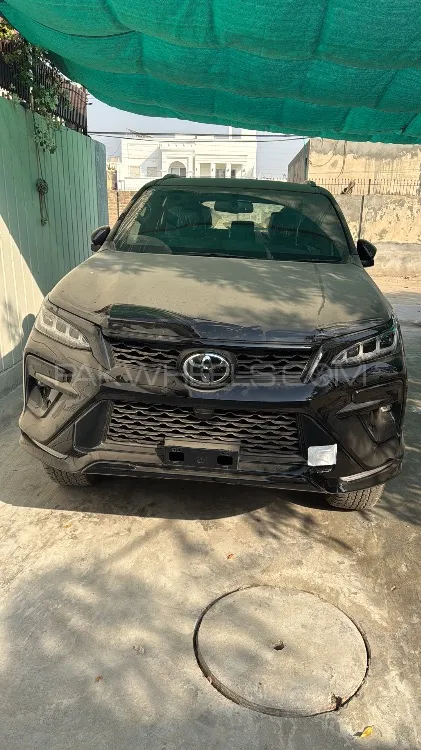 Toyota Fortuner 2025 for Sale in Vehari Image-1