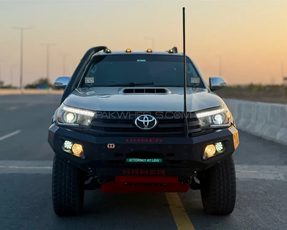 Toyota Hilux 2012 for Sale in Lahore Image-1