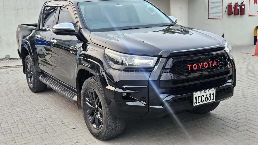 Toyota Hilux 2021 for Sale in Sialkot Image-1
