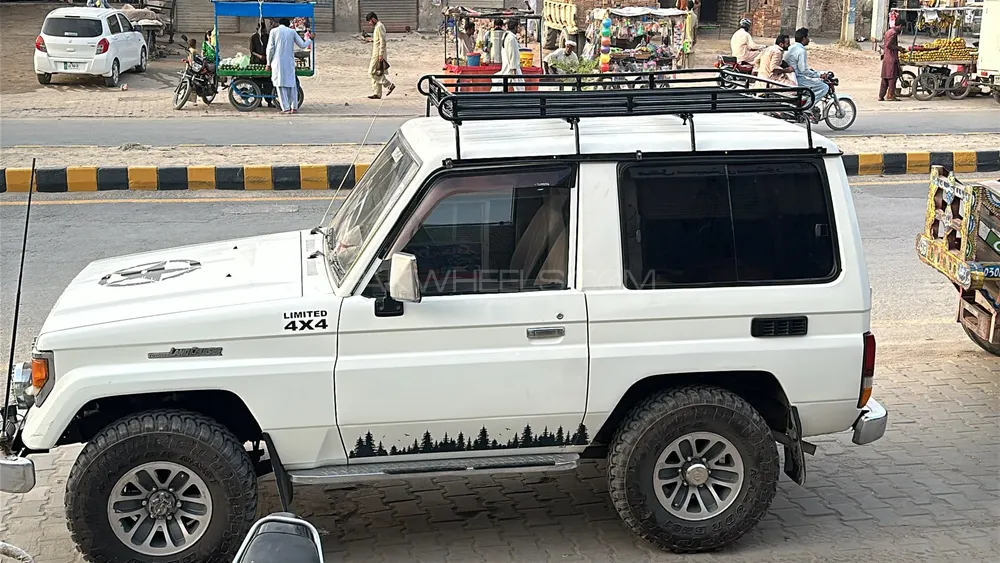 Toyota Land Cruiser 1986 for Sale in Layyah Image-1