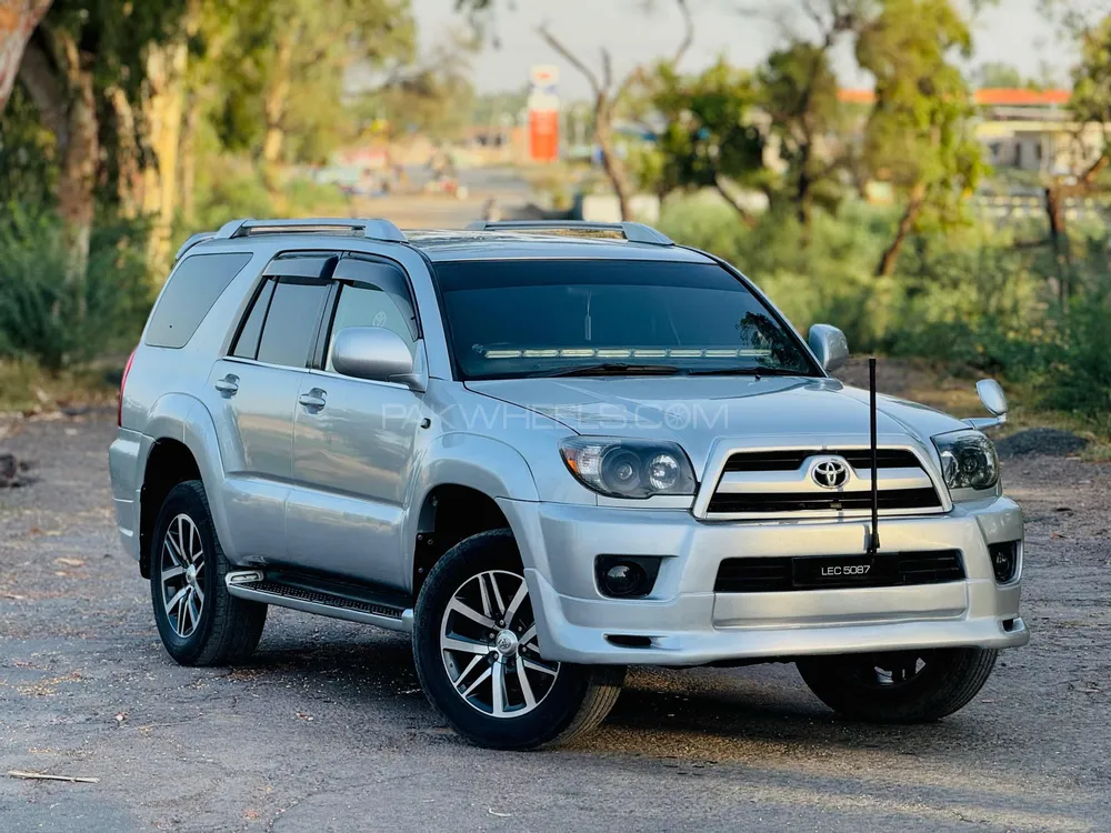 Toyota Surf 2004 for Sale in Faisalabad Image-1