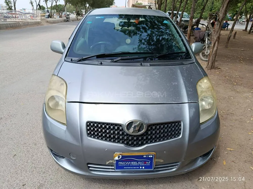 Toyota Vitz 2006 for Sale in Karachi Image-1