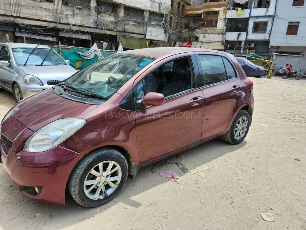Toyota Vitz 2010 for Sale in Karachi Image-1