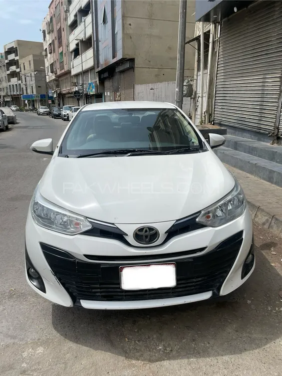 Toyota Yaris Sedan 2021 for Sale in Karachi Image-1