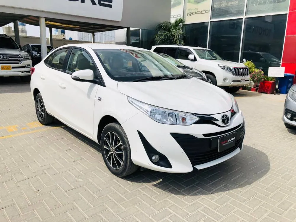 Toyota Yaris Sedan 2022 for Sale in Karachi Image-1