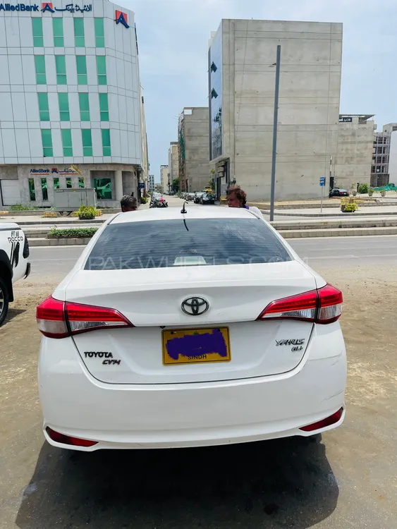 Toyota Yaris Sedan 2020 for Sale in Karachi Image-1