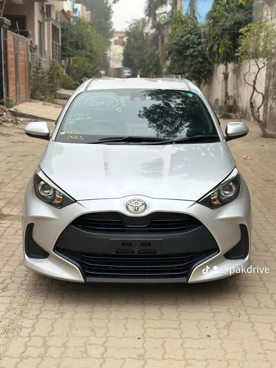 Toyota Yaris Hatchback 2022 for Sale in Sialkot Toyota Yaris Hatchback 2022 for Sale in Sialkot Image-3