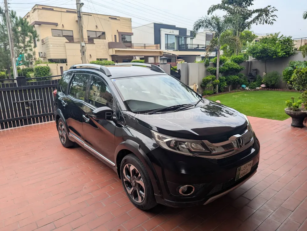 Honda BR-V 2018 for Sale in Lahore Image-1