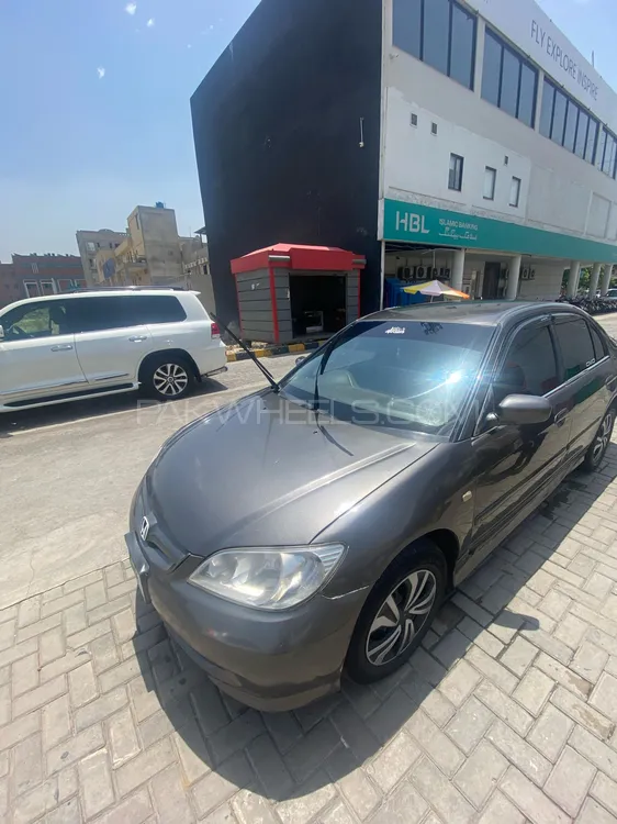 Honda Civic 2004 for Sale in Lahore Image-1