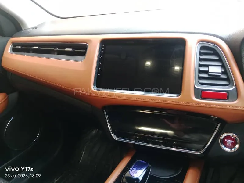Honda Vezel 2016 for Sale in Lahore Image-1
