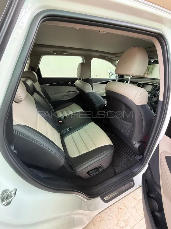 KIA Sorento 2022 for Sale in Islamabad KIA Sorento 2022 for Sale in Islamabad Image-11