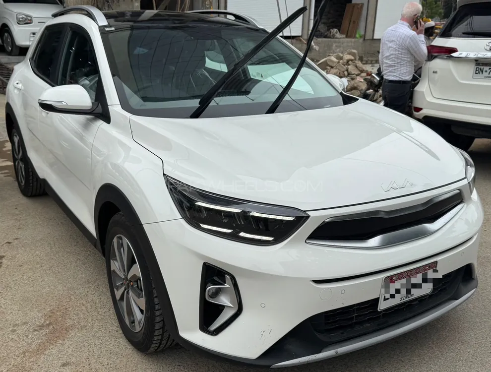 KIA Stonic 2025 for Sale in Karachi Image-1