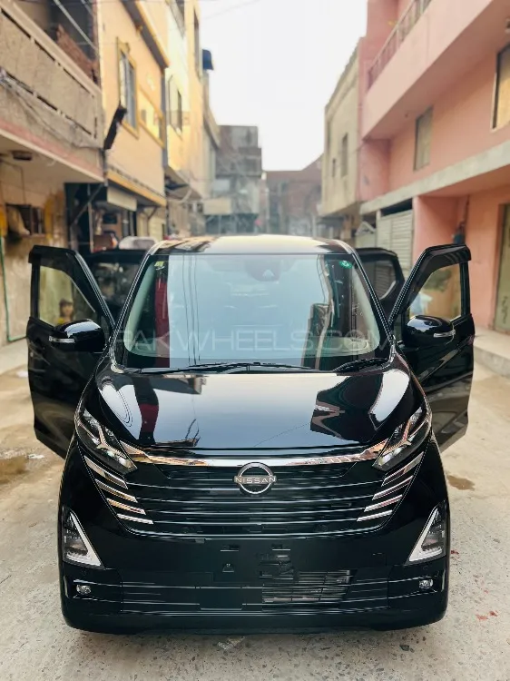 نسان ڈیز 2023 for Sale in لاہور Image-1