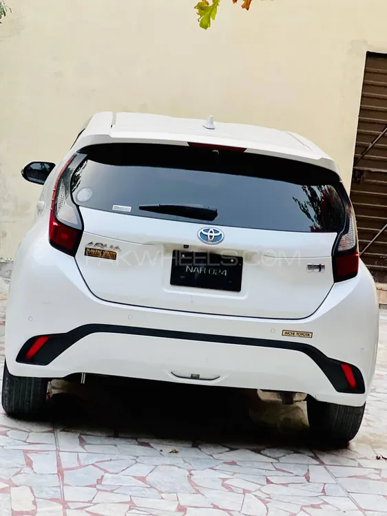 Toyota Aqua 2021 for Sale in Peshawar Image-1