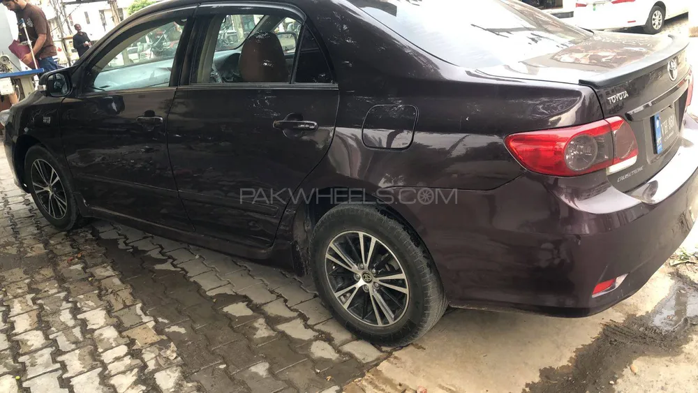 Toyota Corolla 2012 for Sale in Lahore Image-1