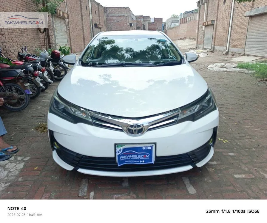 Toyota Corolla 2017 for Sale in Faisalabad Image-1