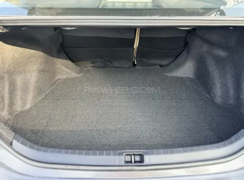 Toyota Corolla 2021 for Sale in Lahore Image-1