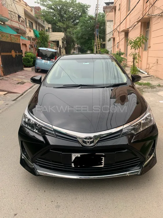 Toyota Corolla 2021 for Sale in Lahore Image-1