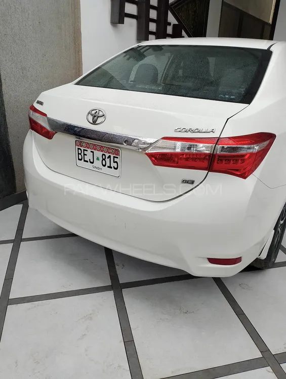 Toyota Corolla 2015 for Sale in Karachi Image-1