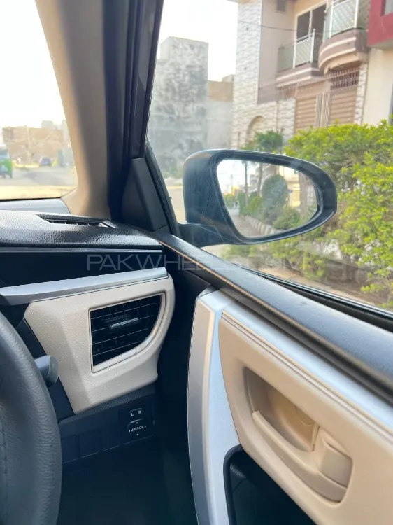 Toyota Corolla 2015 for Sale in Peshawar Toyota Corolla 2015 for Sale in Peshawar Image-16