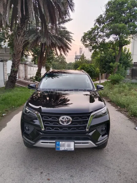 Toyota Fortuner 2021 for Sale in Lahore Image-1