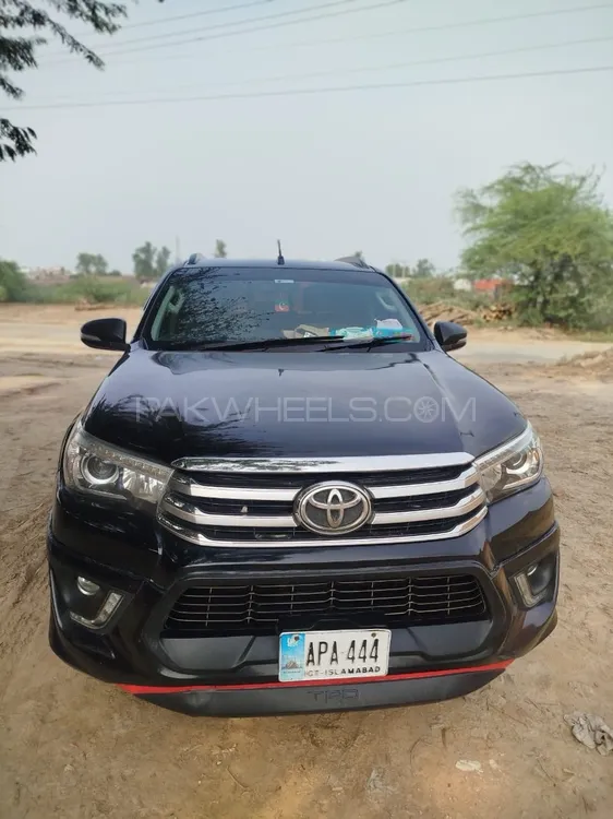 Toyota Hilux 2019 for Sale in Bhalwal Image-1