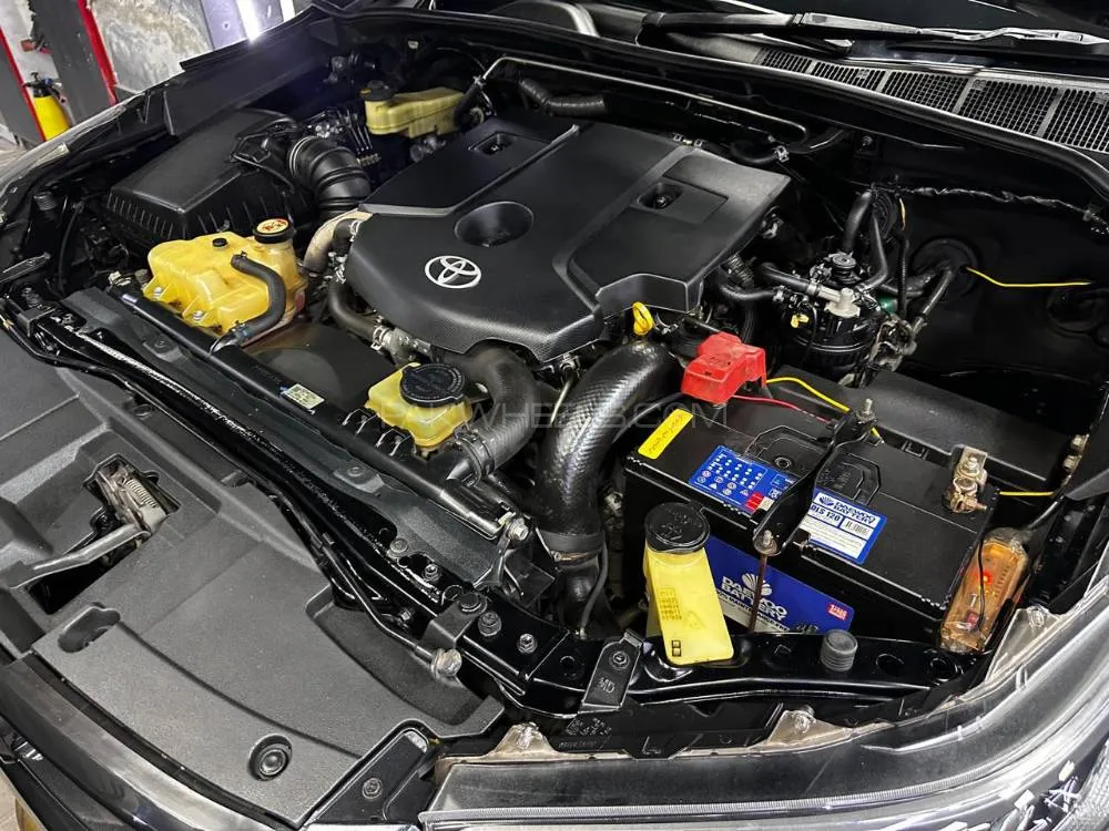 Toyota Hilux 2021 for Sale in Karachi Image-1