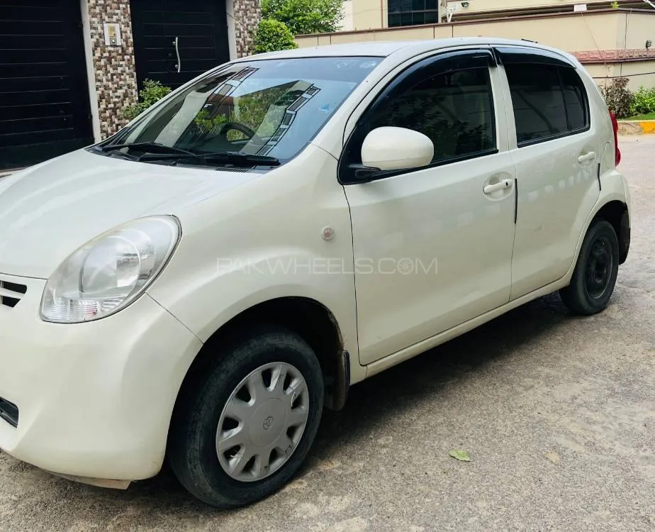 Toyota Passo 2014 for Sale in Karachi Image-1