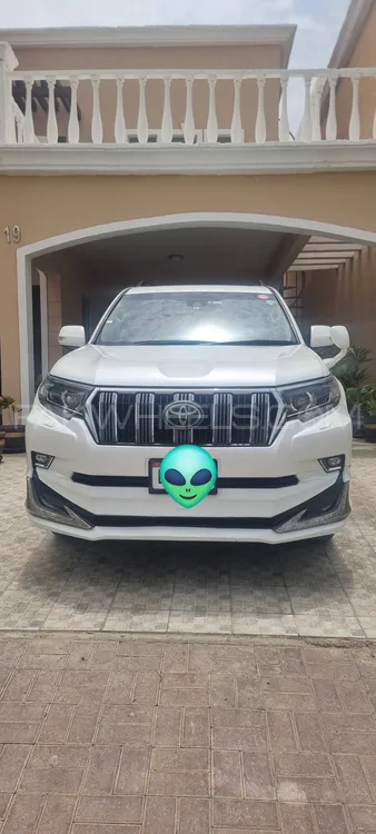 Toyota Prado 2017 for Sale in Karachi Image-1