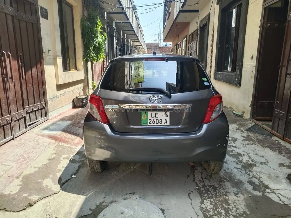 Toyota Vitz 2013 for Sale in Lahore Image-1